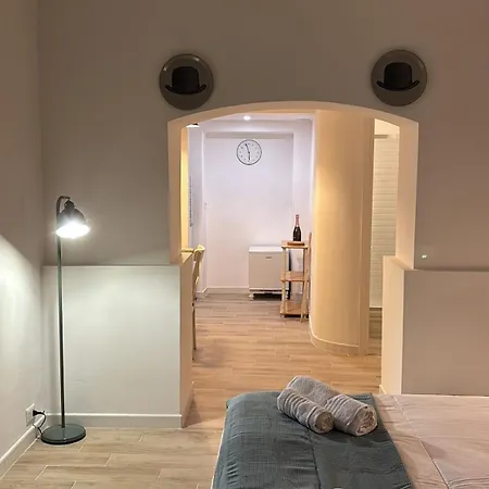 The Hatters Apartment *